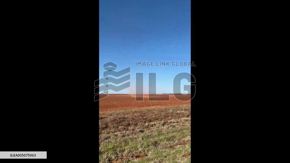 US: Dust Devil Forms in Fisher County, Texas