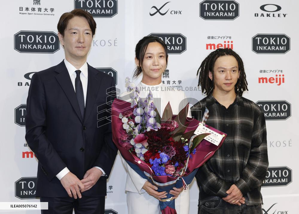 Speed skating: Takagi holds retirement press conference