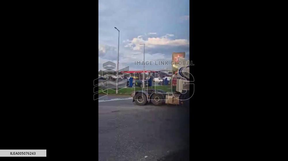 Ireland: Trucks Roll Out of Kinnegad Toward Dublin in Fuel Protest