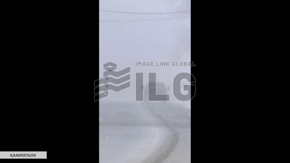 US: Spring Snow Reported in Altmar as Cold Front Moves Through Oswego County, New York