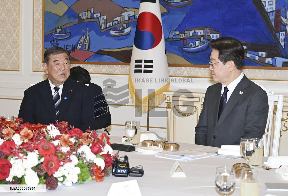 Former Japan PM Ishiba holds talks with South Korean President Lee