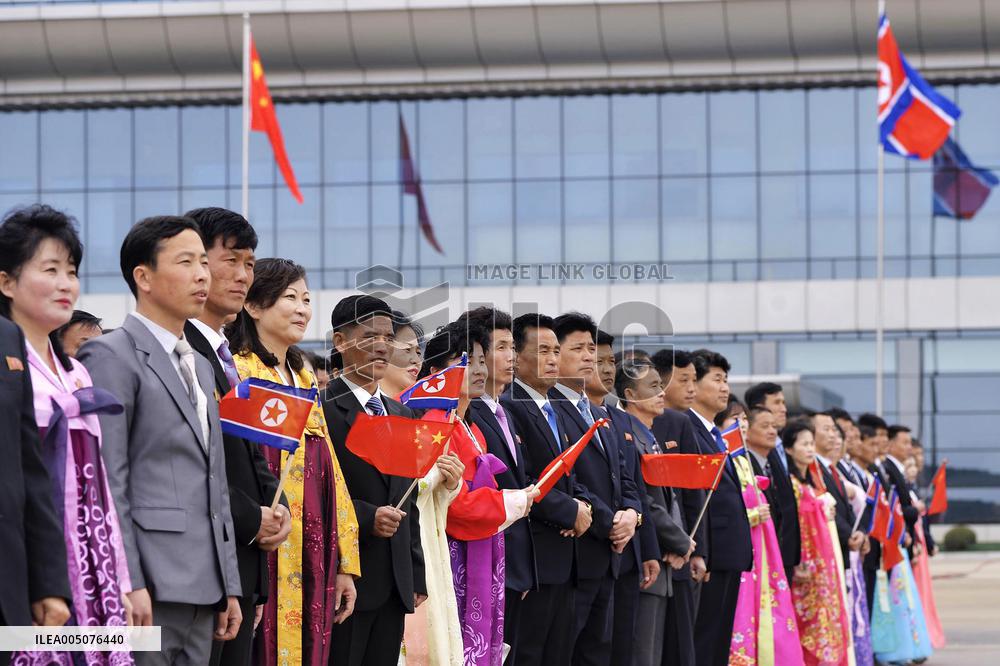 Chinese foreign minister arrives in Pyongyang
