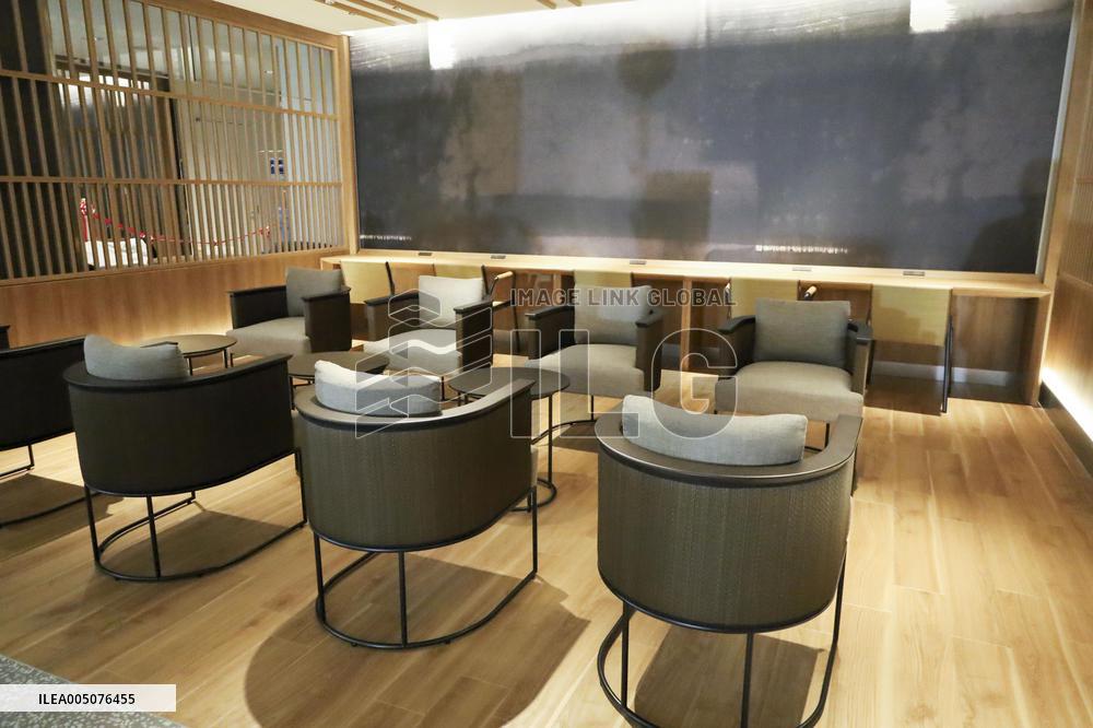 Renewal of Narita airport terminal