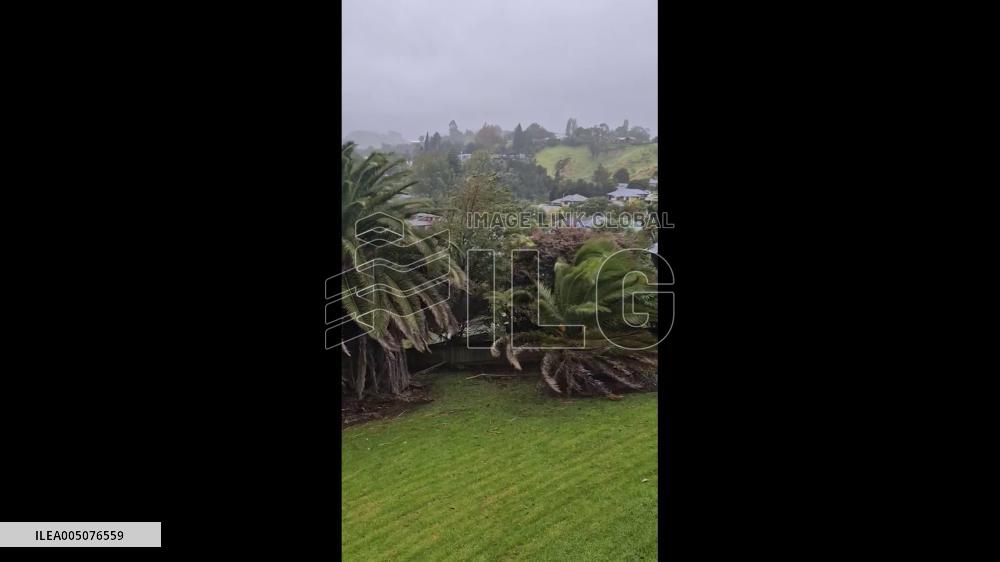 New Zealand: Cyclone Vaianu Batters North Island, Forcing Evacuations and Power Outages 2