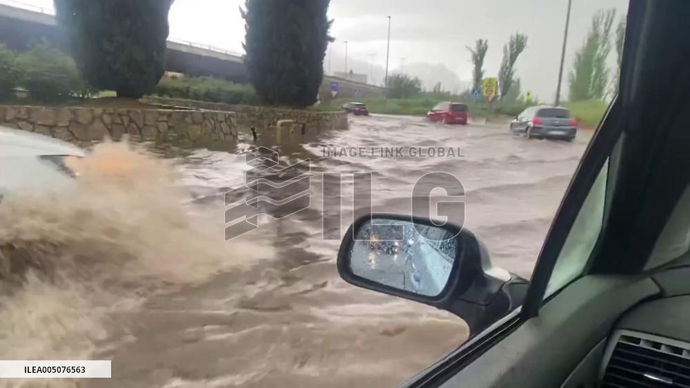 Spain: Heavy Rainfall Floods Streets and Disrupts Metro Services in Granada