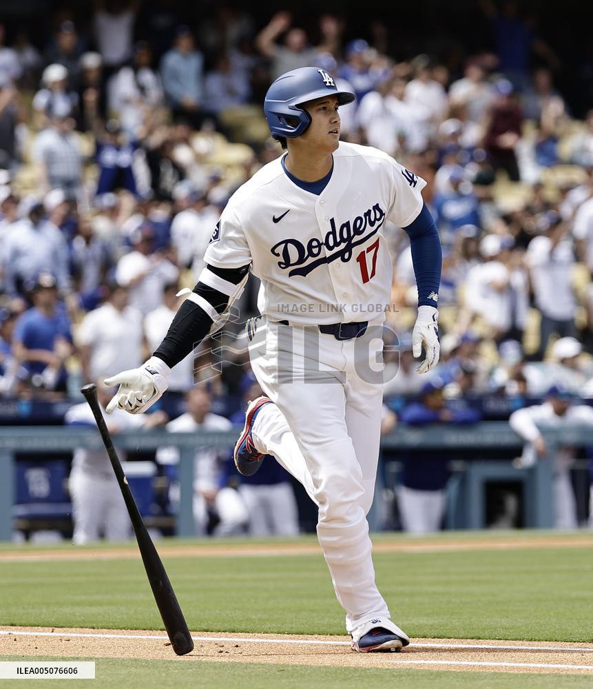 Baseball: Rangers vs. Dodgers