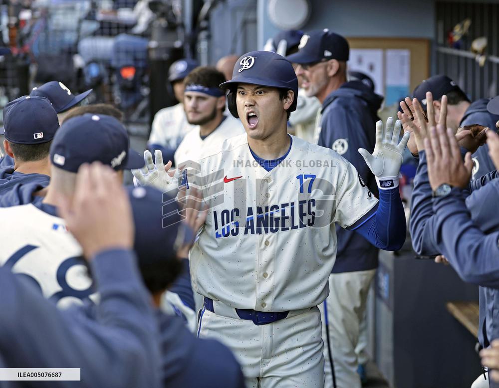 Baseball: Rangers vs. Dodgers