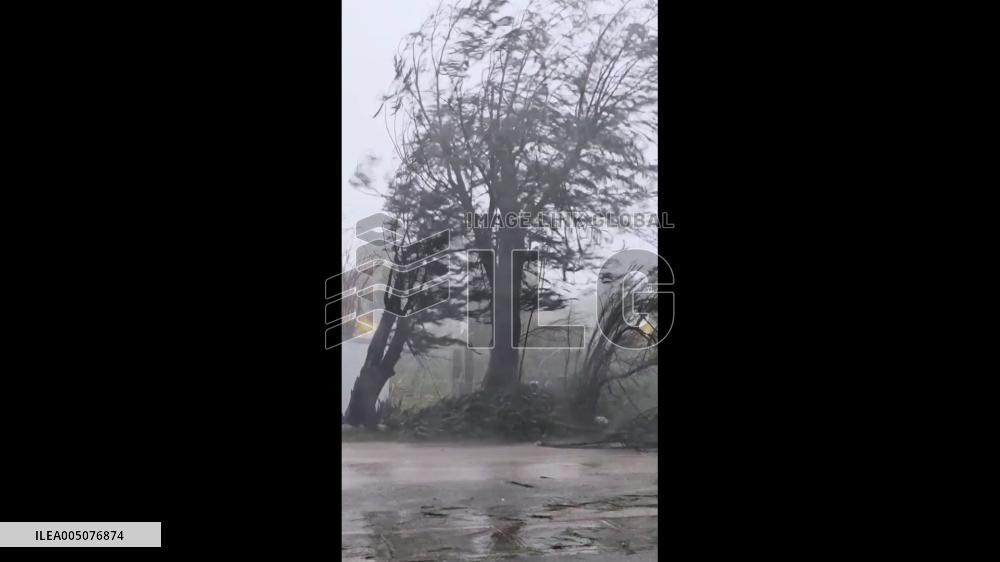 US: Super Typhoon Sinlaku Slams CNMI, With Ferocious Winds and Heavy Rain 2