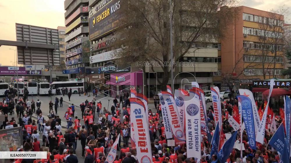 Turkey: Teachers Rally in Ankara to Protest Deadly School Shootings 2
