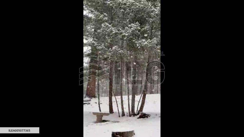 US: Spring Snowstorm Hits Colorado, Causing Slick Roads Across the State 2