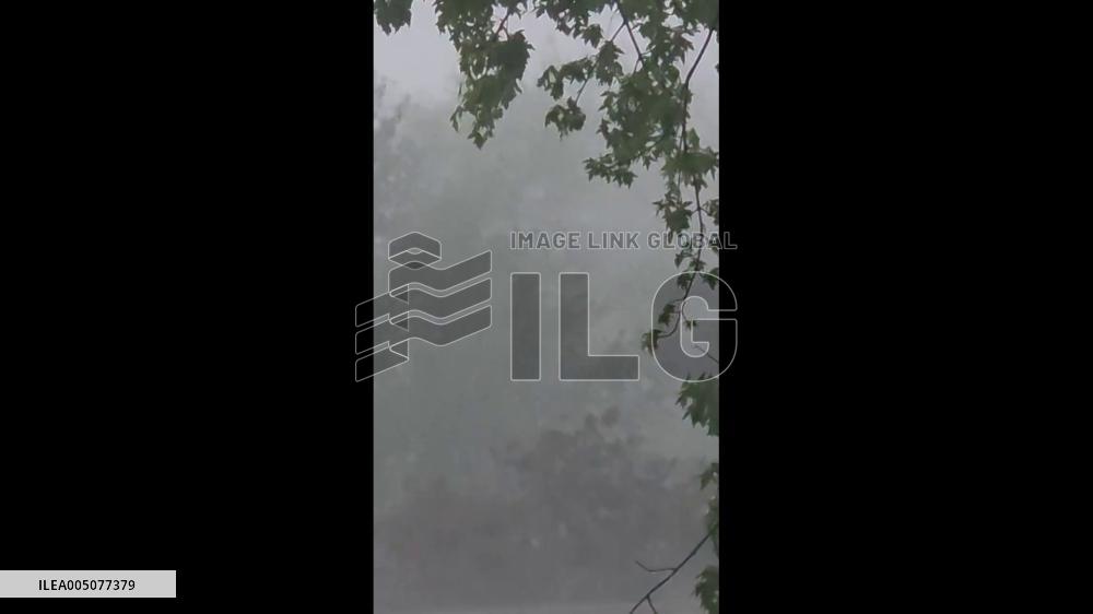 US: Tornado-Producing Storm Sweeps Through Kansas City Metropolitan Area