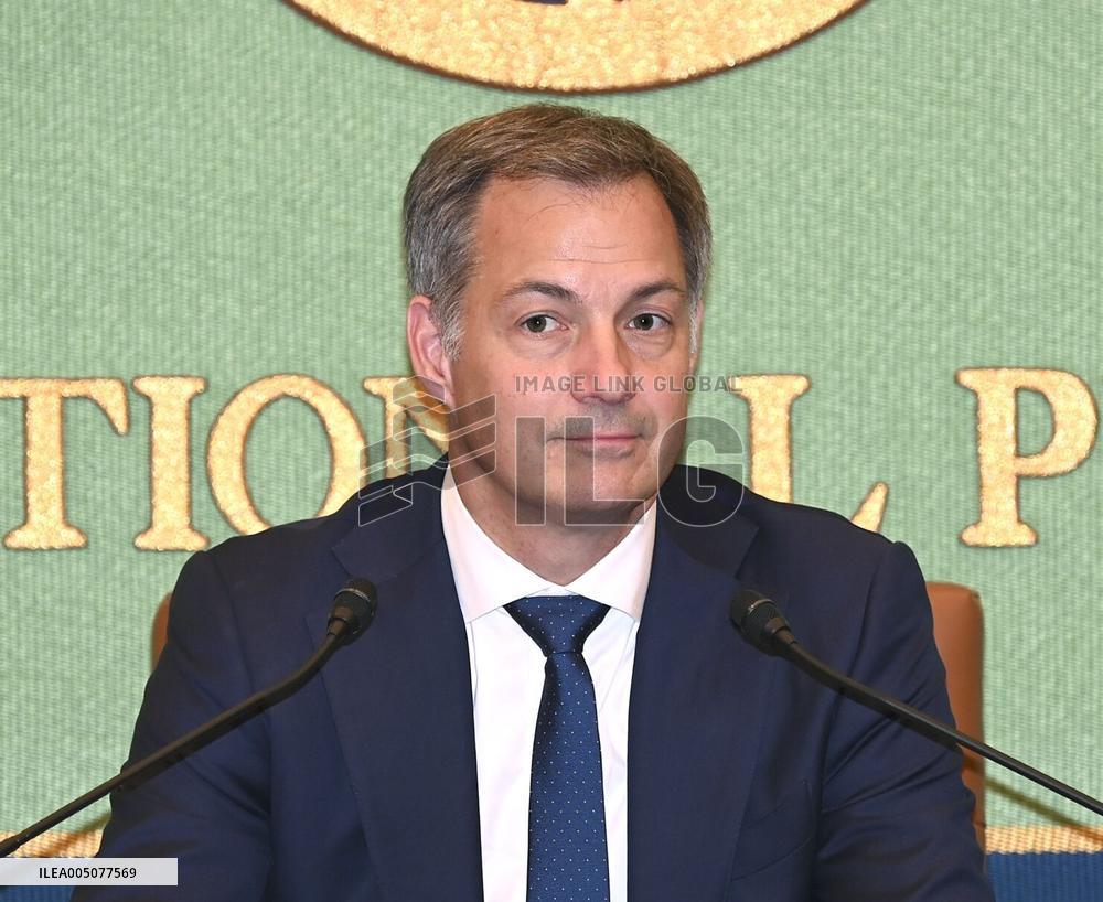 U.N. Development Program chief meets media in Tokyo