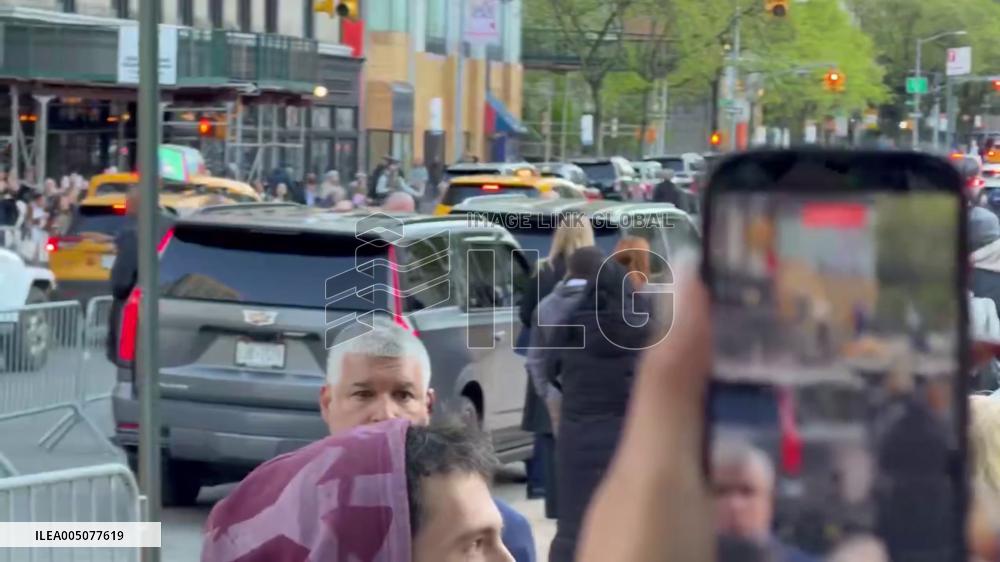 US: Lady Gaga Makes Surprise Appearance at ‘The Devil Wears Prada 2’ World Premiere