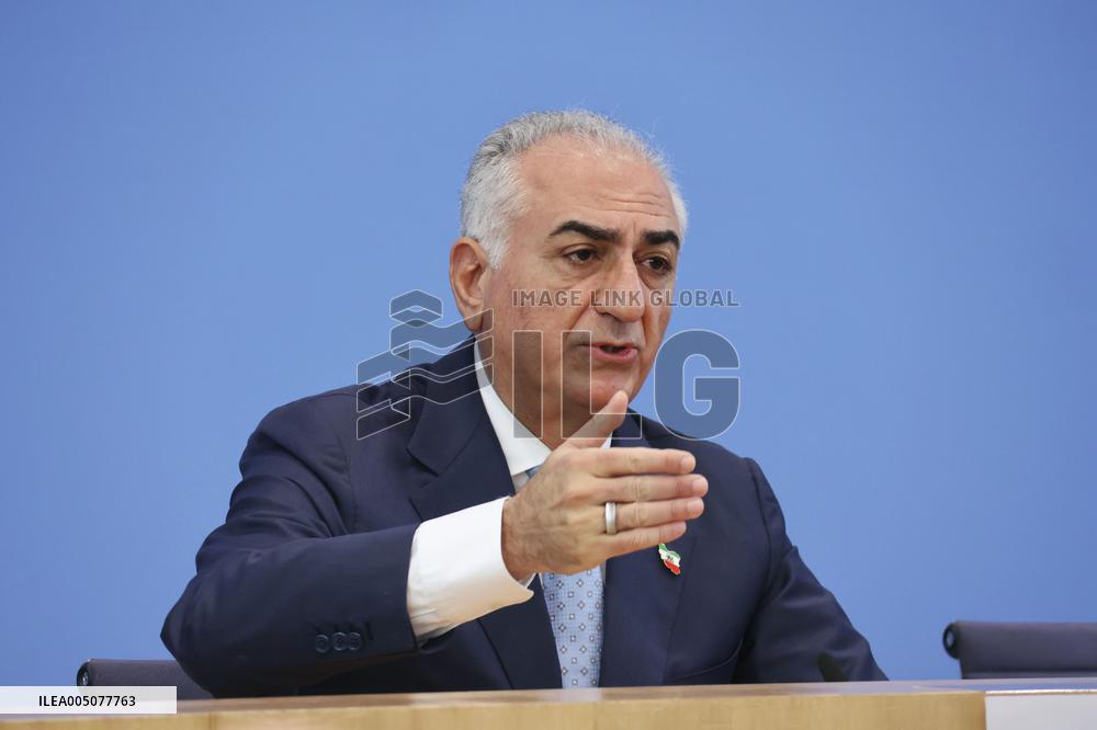 Exiled Iranian opposition leader Reza Pahlavi in Berlin