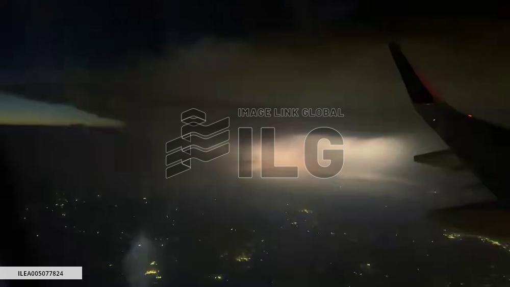 US: Lightning Flashes Over Enid as Tornado-Producing Storms Sweep Through Oklahoma 2