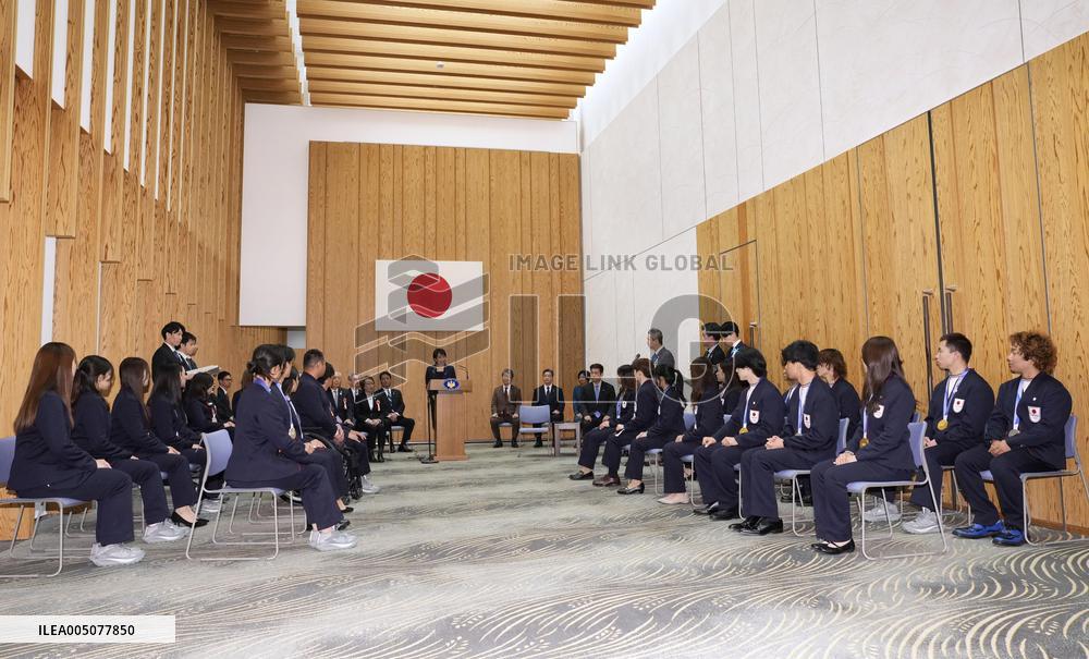 Olympic, Paralympic athletes at PM's office
