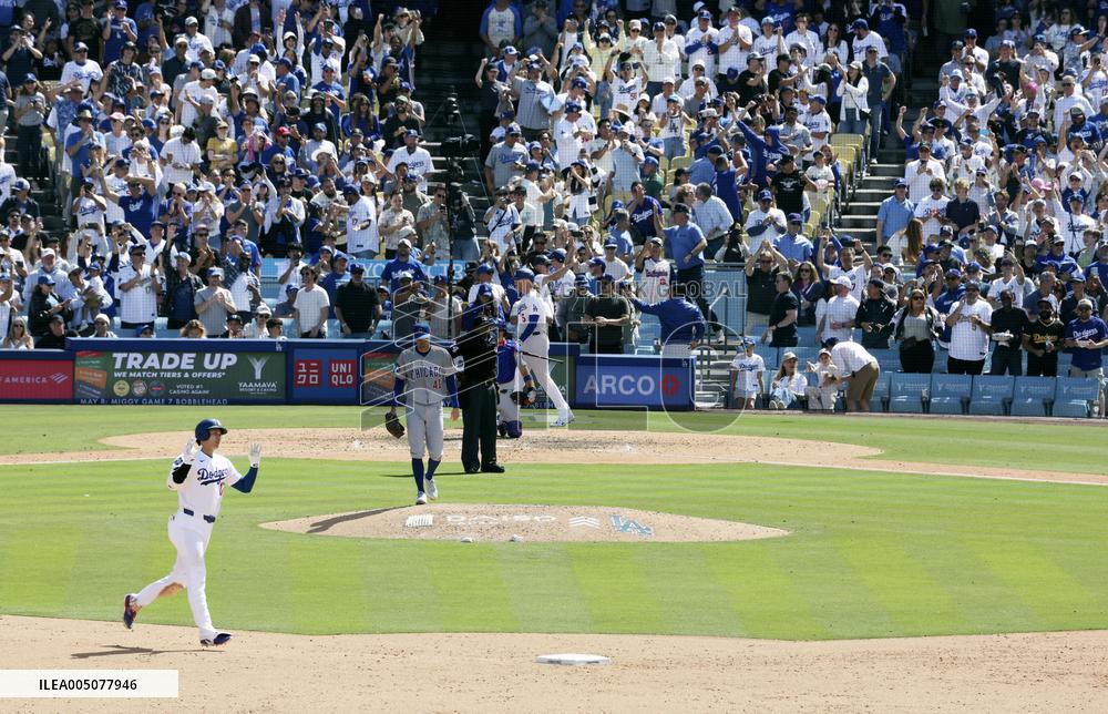 Baseball: Cubs vs. Dodgers