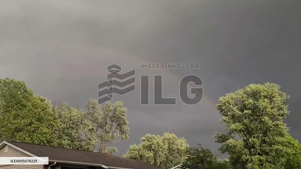 US: Rainbow Spotted Over St. Peters Amid Tornado Warning Sirens in Missouri
