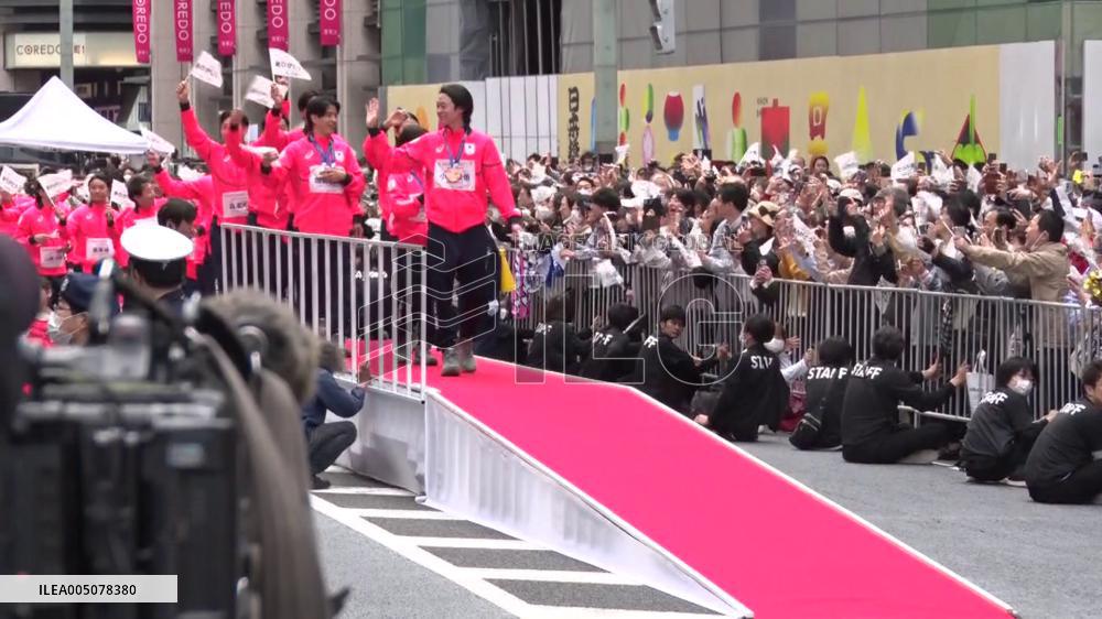 [Breaking News]Parade by Olympic, Paralympic athletes