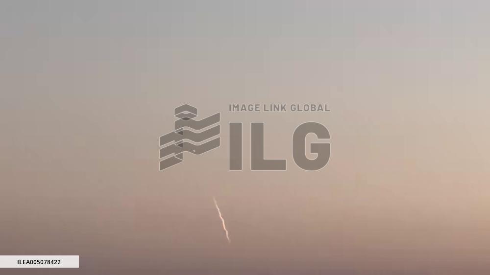 US: SpaceX Falcon 9 Lifts Off From Vandenberg, Carrying 24 Starlink Satellites