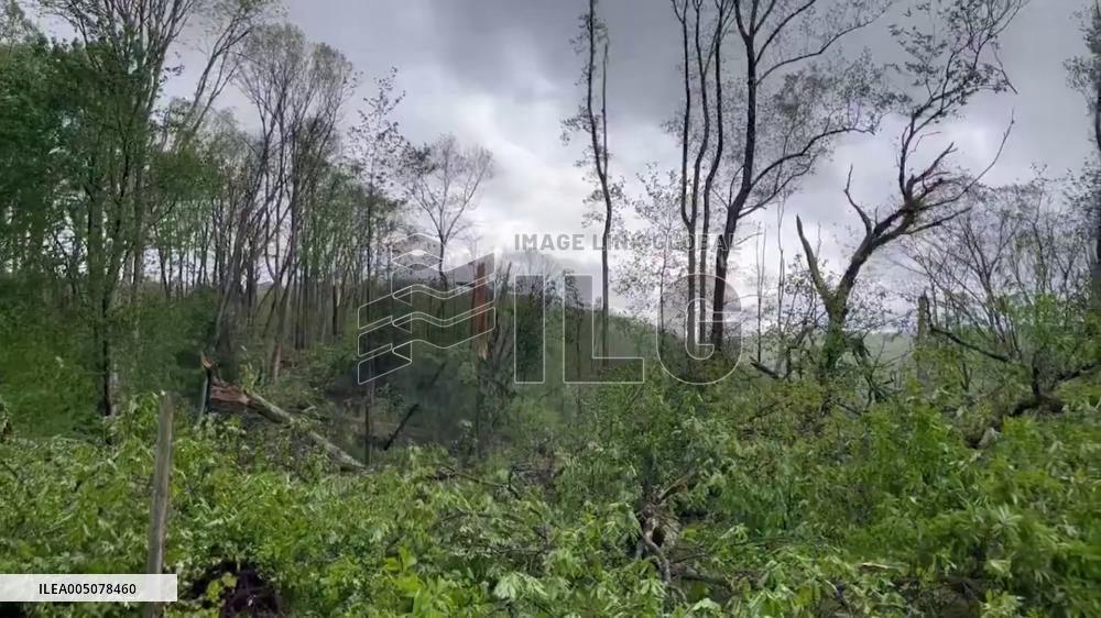US: EF-1 Tornado Confirmed in Fayette County, West Virginia, Causing Extensive Damage