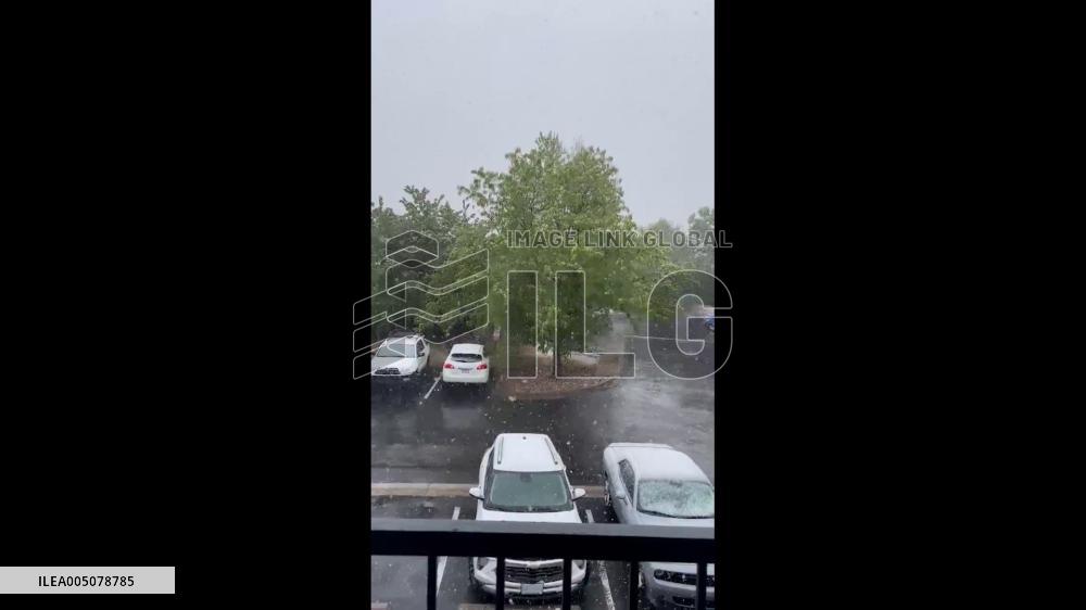 US: Spring Snowstorm Sweeps Across Colorado, Bringing Snow From Mountains to Denver 3