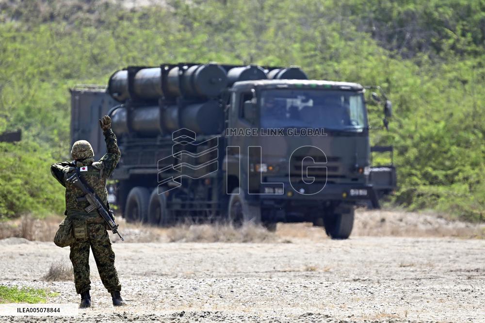 Japan SDF participates in joint Philippine drill