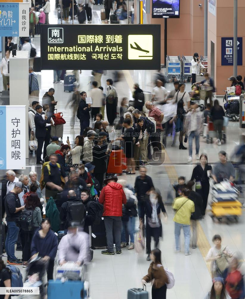 Return rush of Golden Week travelers in Japan
