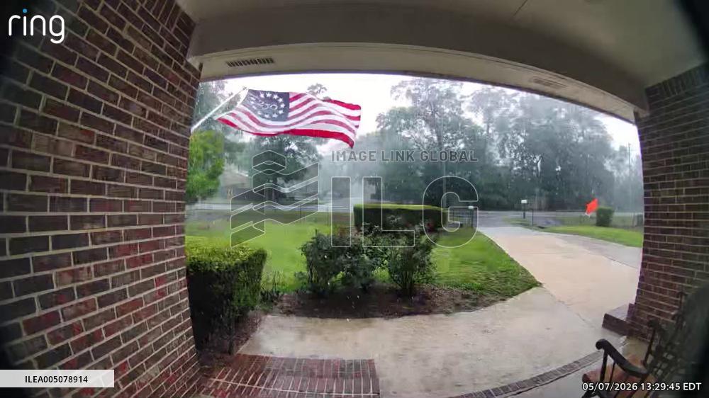 US: Cold Front Sweeps Through Tallahassee, Triggering Tornado Warning