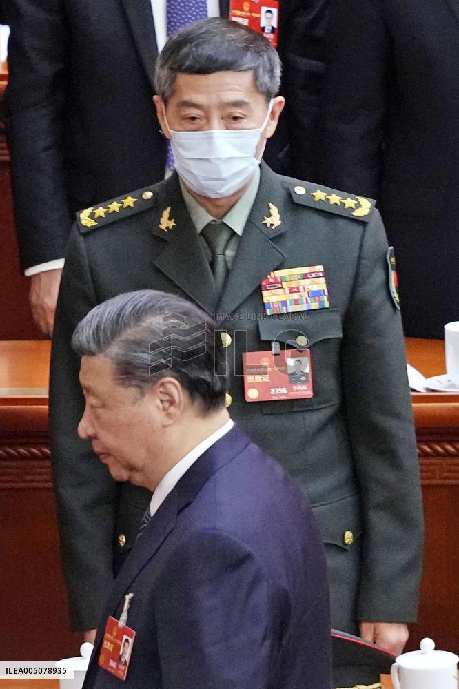 Former Chinese defense ministers sentenced to death over graft