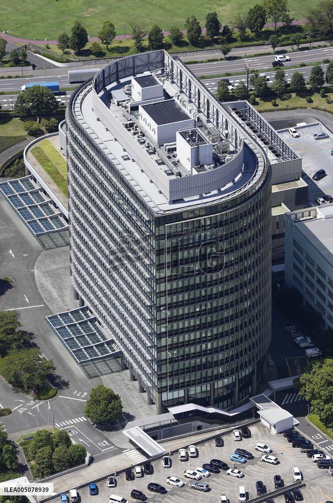 Toyota FY 2025 sales top 50 trillion yen, 1st for Japan firm