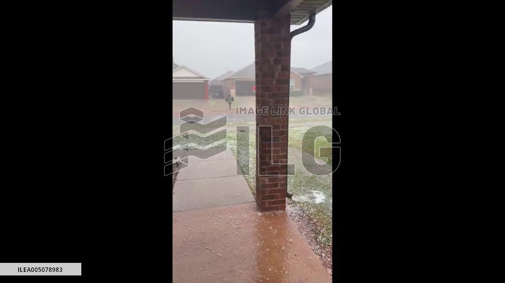 US: Severe Thunderstorms With Intense Hail Hit Central Oklahoma