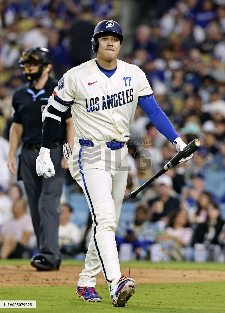 Baseball: Braves vs. Dodgers