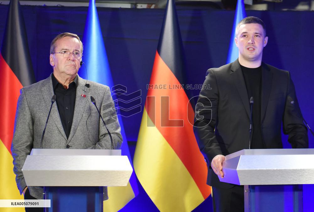 Ukraine-Germany defense talks in Kyiv