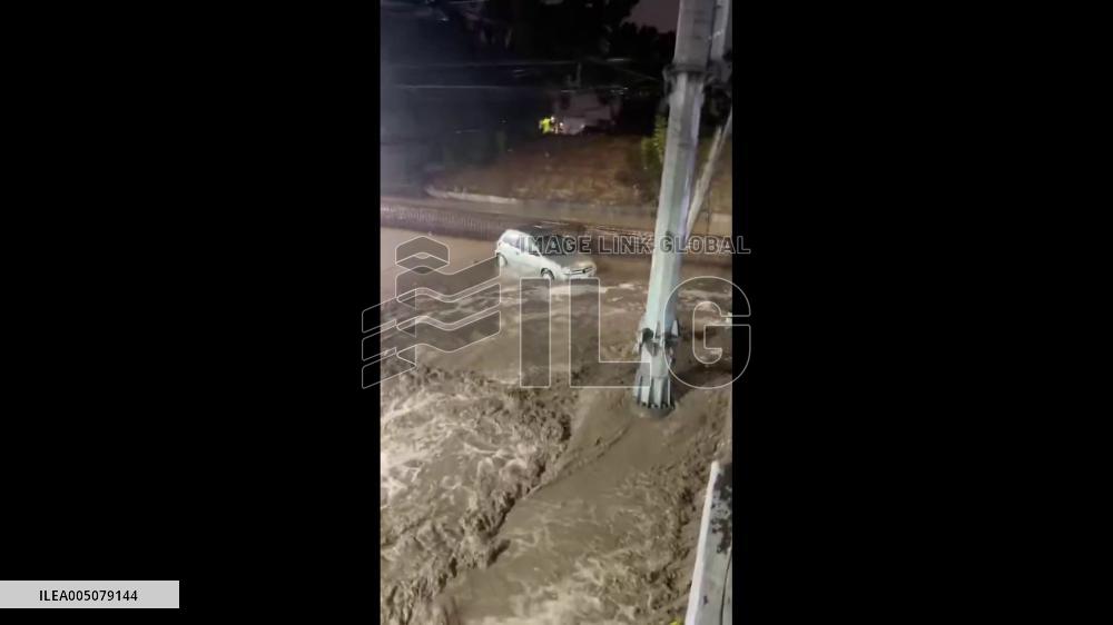 Mexico: Heavy Rain Causes Severe Flooding Across Mexico City