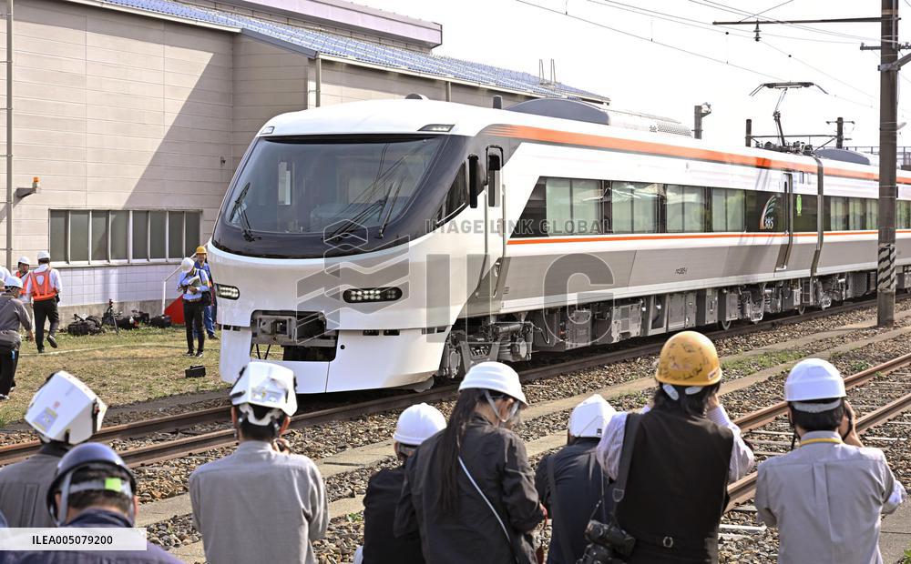 New train for Shinano express
