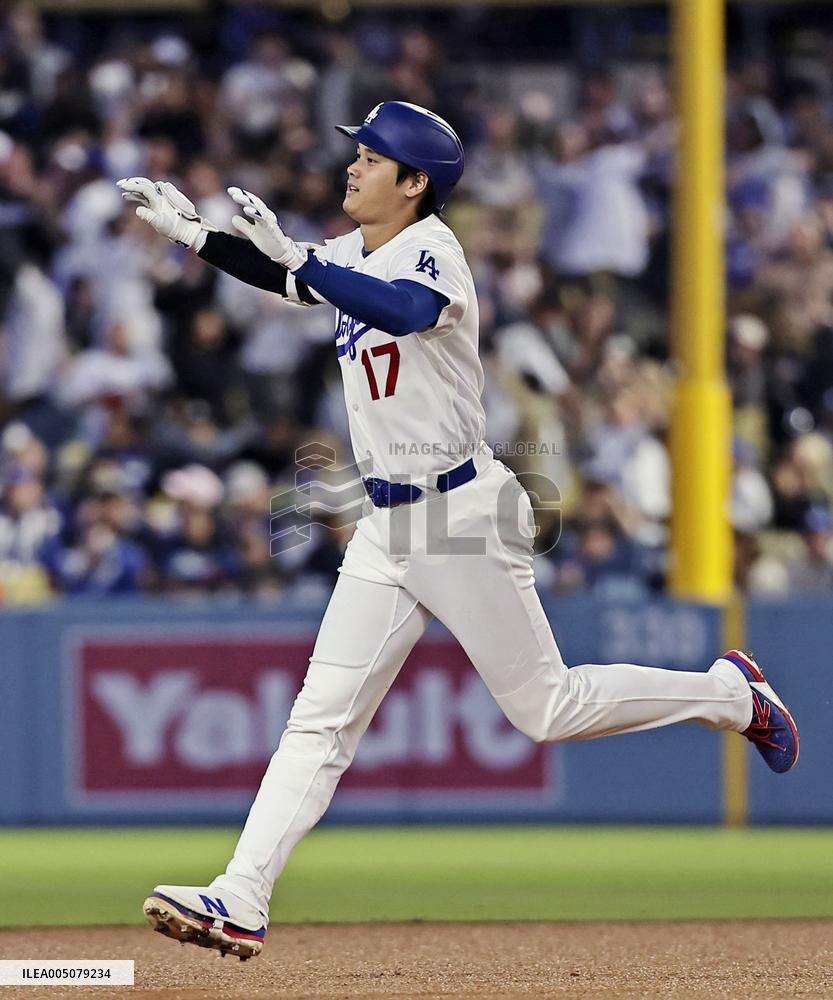 Baseball: Giants vs. Dodgers