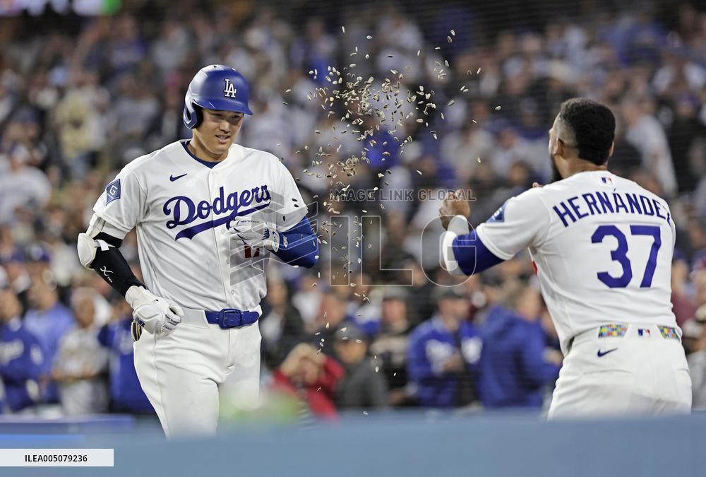 Baseball: Giants vs. Dodgers