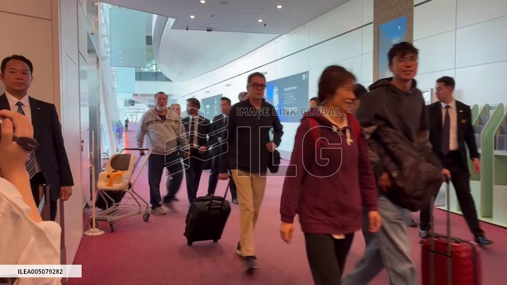 U.S. treasury secretary arrives in Japan