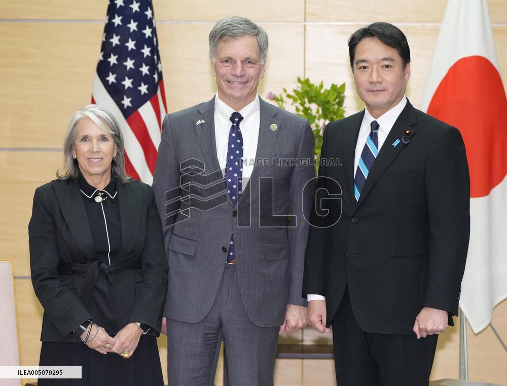 Japan agrees on economic cooperation with New Mexico, Wyoming