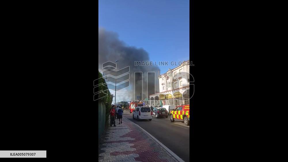 Spain: Fire Guts Restaurant in La Manga, Sending Smoke Across Coastline