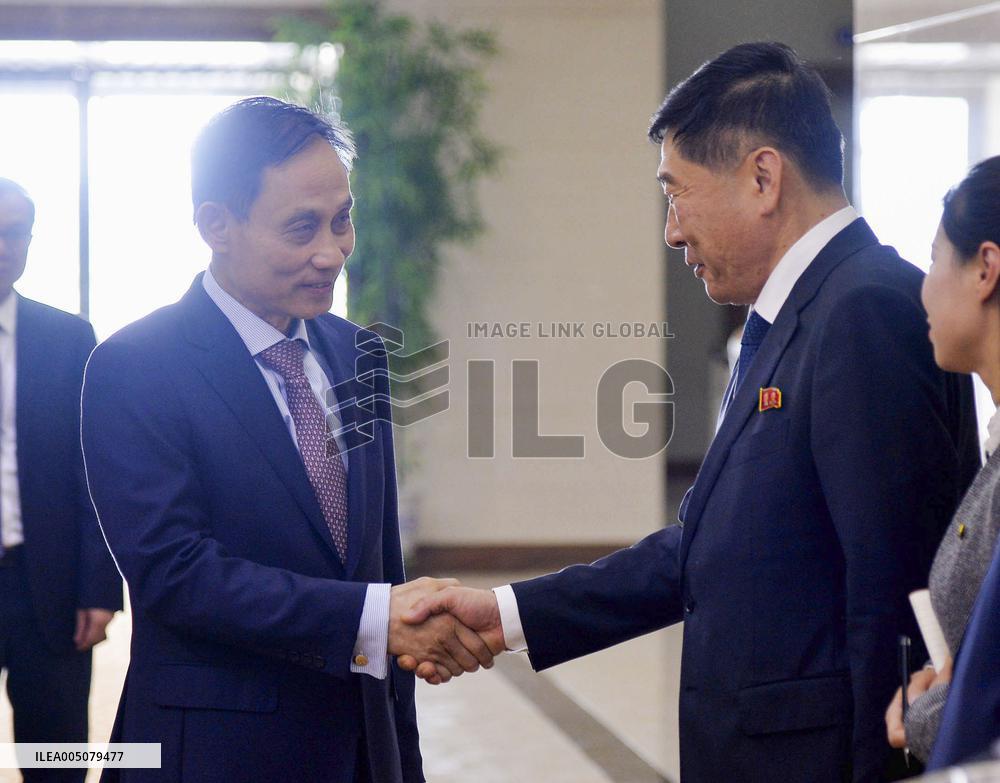Vietnam's foreign minister arrives in Pyongyang