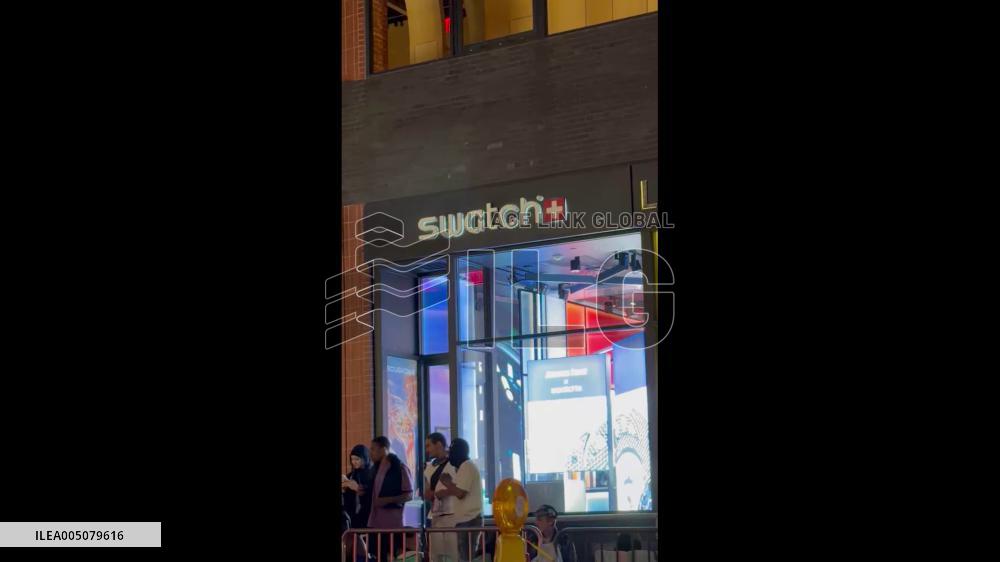 US: Long Lines and Chaos Hit Swatch Stores Over Royal Pop Launch