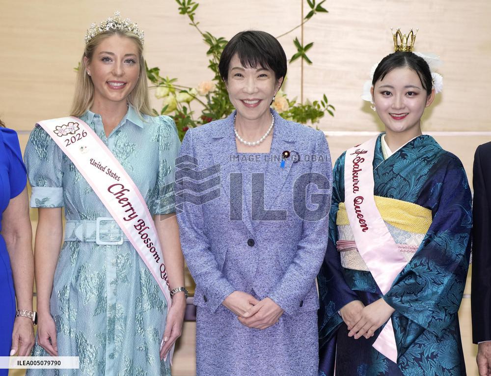 Japanese, U.S. cherry blossom queens