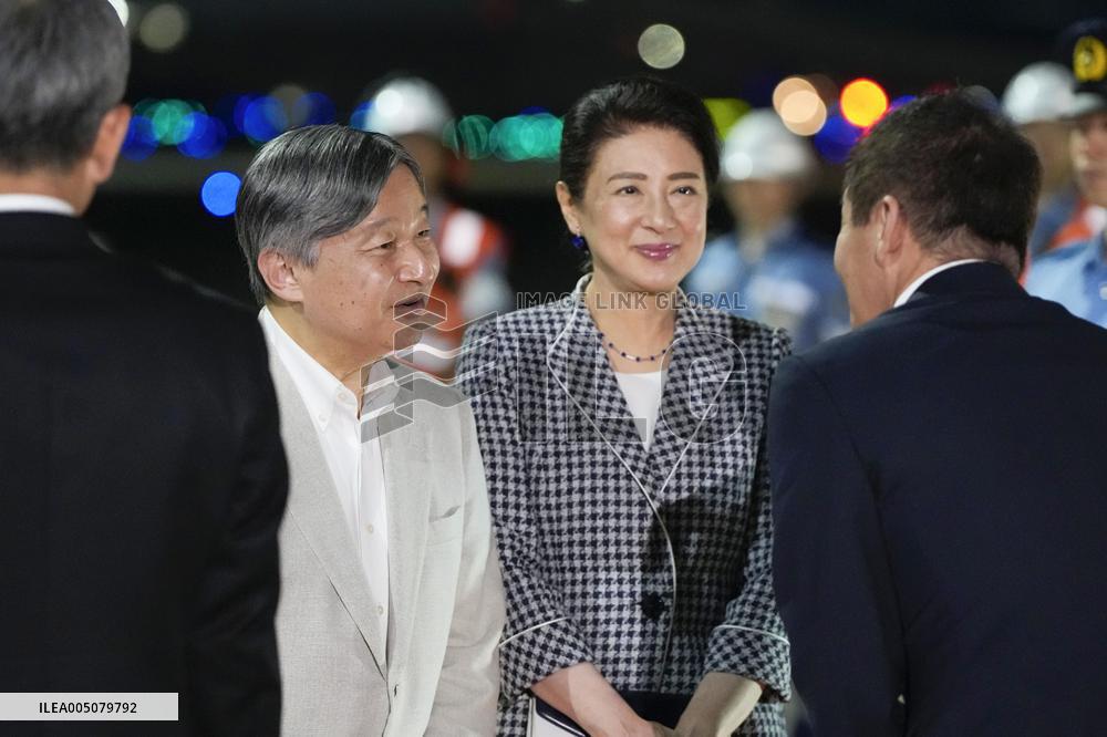 Japan emperor, empress return to Tokyo