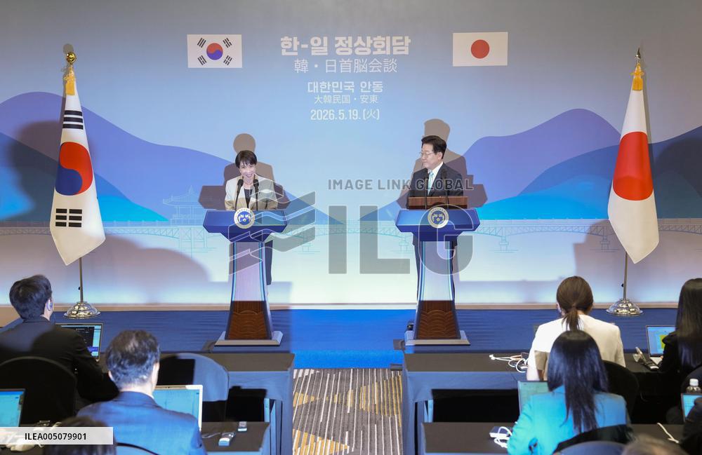 Japan-S. Korea summit