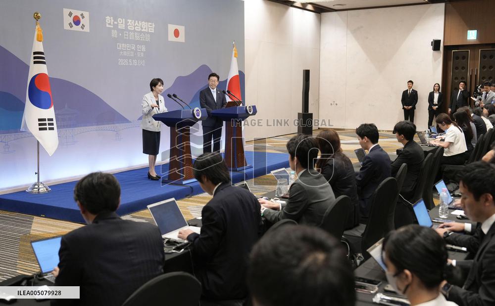 Japan-S. Korea summit