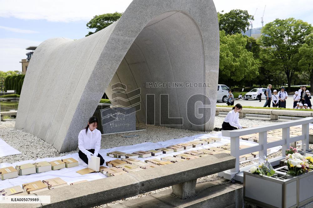 Airing of Hiroshima A-bomb victims list