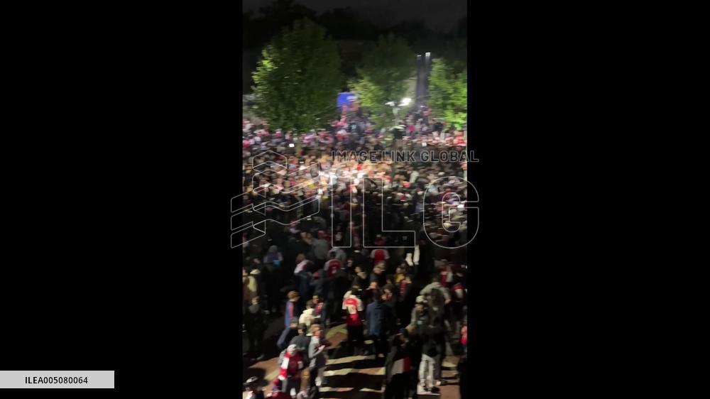 UK: Arsenal Fans Celebrate First Premier League Title in 22 Years Outside Emirates Stadium 3