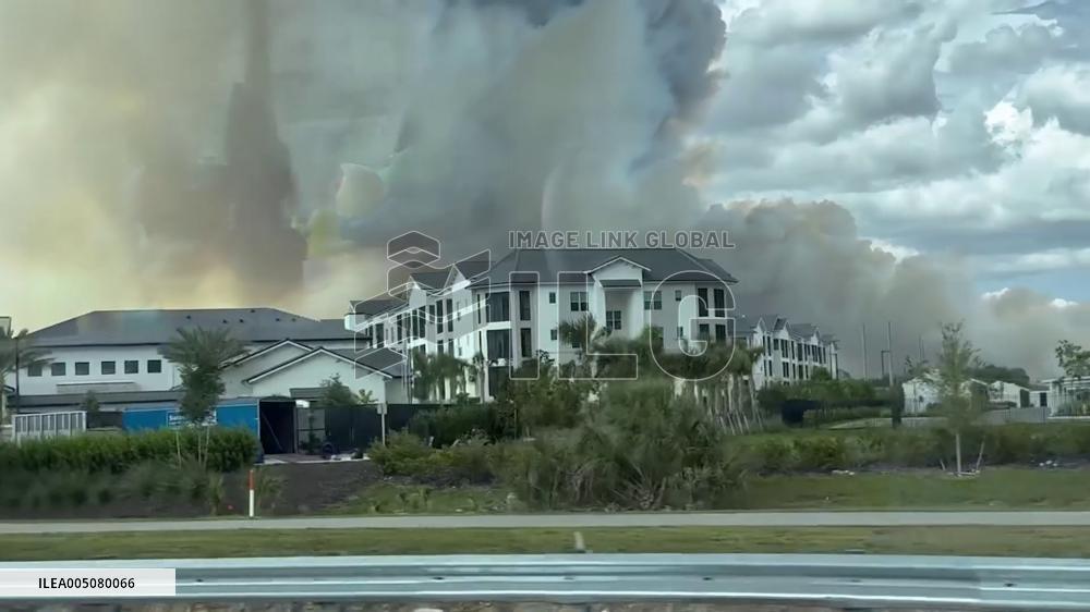 US: Two Brush Fires Break Out in Naples, Florida